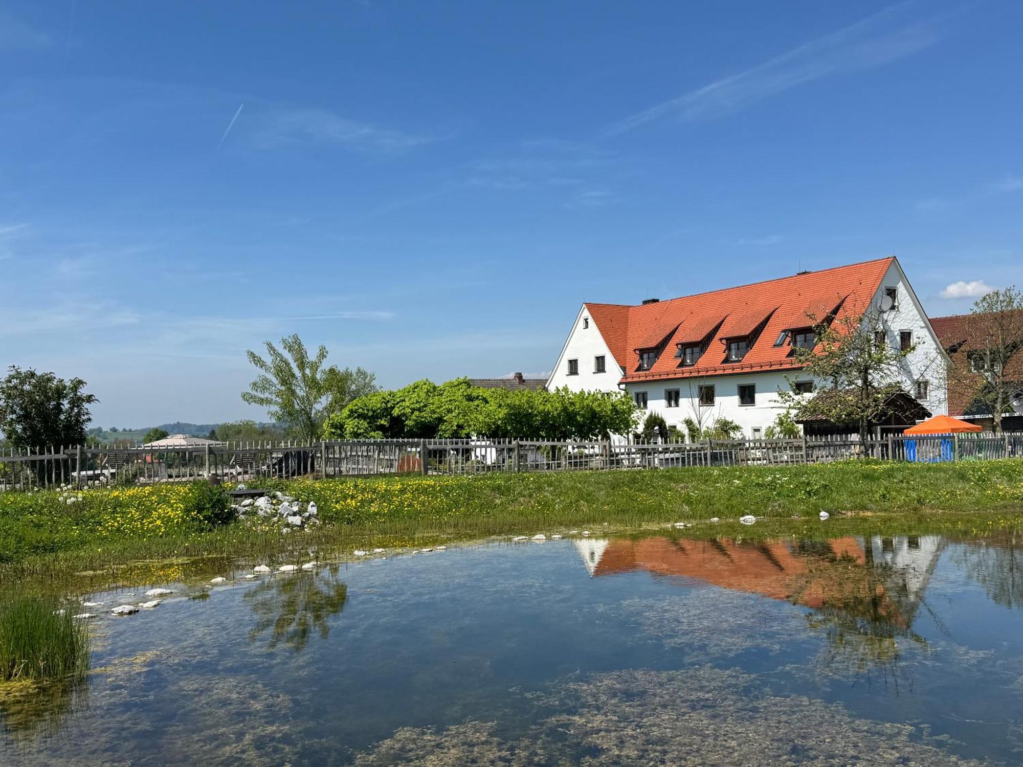Hotel Montfort-Schloessle Lindau  Exteriör bild
